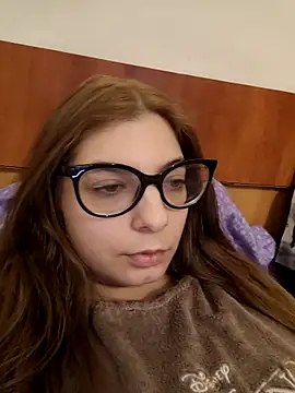 sweetbabygirlforyou online show from 8, 4, 2026