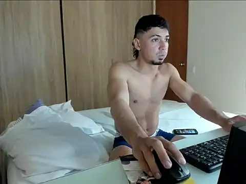 Snapshot of bbenboxer chatting on 25, 11, 2025 bbenboxer online show from 25, 11, 2025