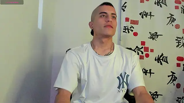 Snapshot of stiven__69 chatting on 15, 1, 2026 stiven 69 online show from 15, 1, 2026