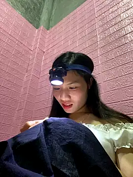 Snapshot of Yunzang chatting on 23, 12, 2025 Yunzang online show from 23, 12, 2025