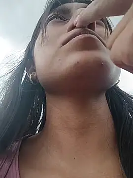 YeseniaRodriguez3 online show from 25, 11, 2025