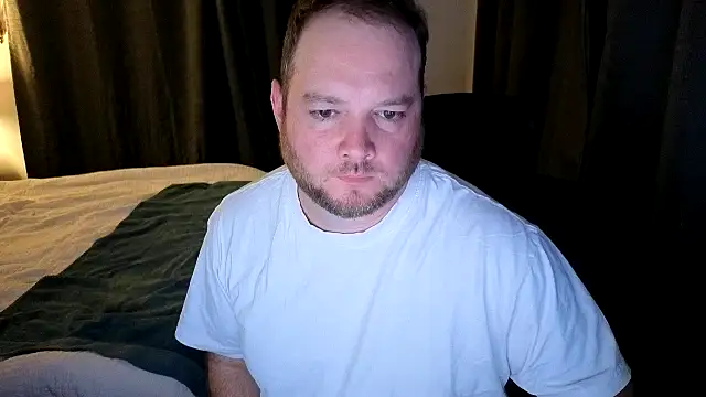 Snapshot of john_clarisa chatting on 20, 12, 2025 john clarisa online show from 20, 12, 2025