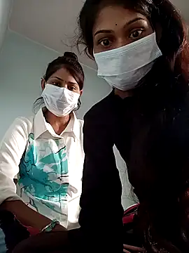 Snapshot of mona-33 chatting on 27, 10, 2025 mona-33 online show from 27, 10, 2025