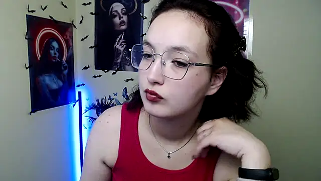 Snapshot of MissAriaa chatting on 27, 10, 2025 MissAriaa online show from 27, 10, 2025