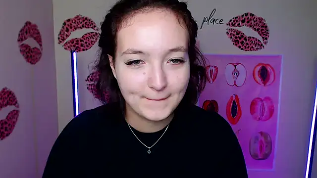 Snapshot of MissAriaa chatting on 28, 10, 2025 MissAriaa online show from 28, 10, 2025