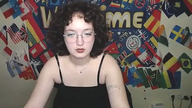 Snapshot of MissAriaa chatting on 2, 11, 2025 MissAriaa online show from 2, 11, 2025