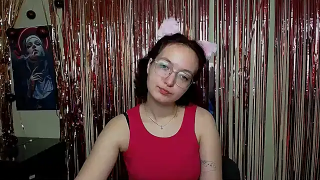 Snapshot of MissAriaa chatting on 7, 11, 2025 MissAriaa online show from 7, 11, 2025