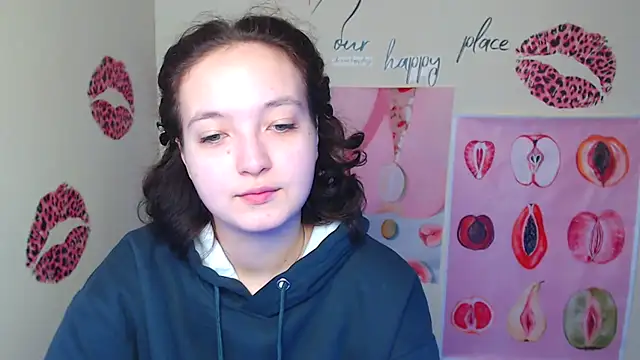 Snapshot of MissAriaa chatting on 21, 11, 2025 MissAriaa online show from 21, 11, 2025