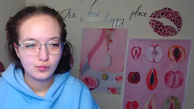 Snapshot of MissAriaa chatting on 28, 11, 2025 MissAriaa online show from 28, 11, 2025