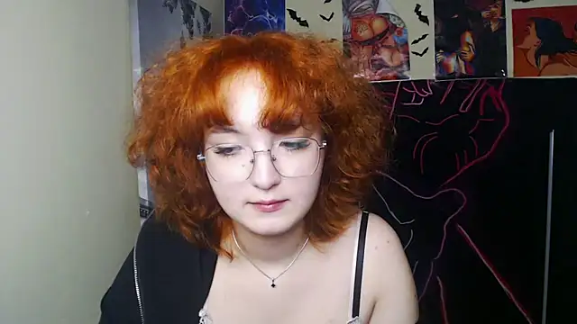 Snapshot of MissAriaa chatting on 13, 12, 2025 MissAriaa online show from 13, 12, 2025