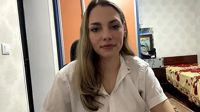 Snapshot of IlanaLafferty chatting on 12, 11, 2025 IlanaLafferty online show from 12, 11, 2025