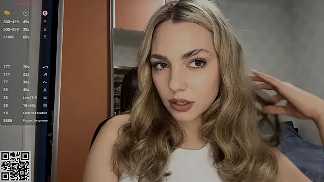 Snapshot of IlanaLafferty chatting on 19, 12, 2025 IlanaLafferty online show from 19, 12, 2025