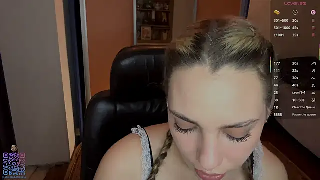 Snapshot of IlanaLafferty chatting on 12, 1, 2026 IlanaLafferty online show from 12, 1, 2026