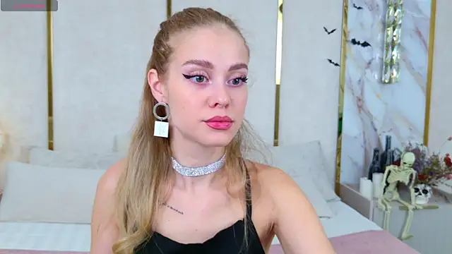 Snapshot of Rose_Masson chatting on 1, 11, 2025 Rose Masson online show from 1, 11, 2025