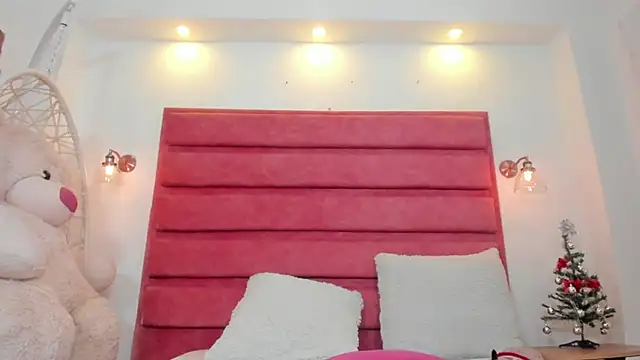 Snapshot of naomy_sexy_ chatting on 13, 12, 2025 naomy sexy online show from 13, 12, 2025