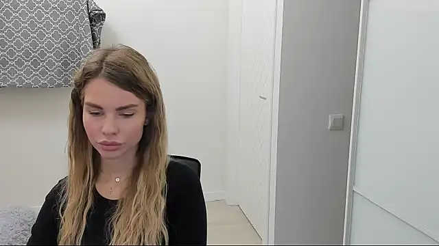 LinaBey online show from 17, 11, 2025