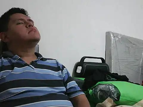 Snapshot of GordoChancludoSLP chatting on 1, 12, 2025 GordoChancludoSLP online show from 1, 12, 2025