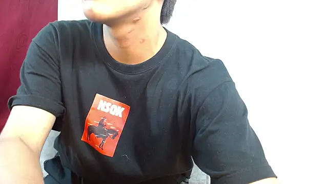 Snapshot of isak_lane chatting on 28, 10, 2025 isak lane online show from 28, 10, 2025