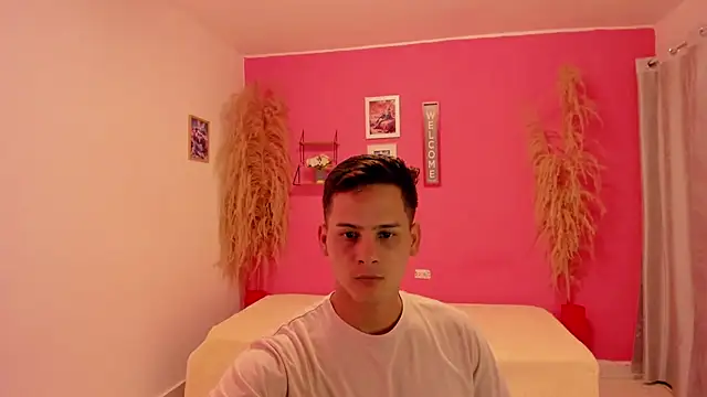 elmasmas01 online show from 12, 11, 2025