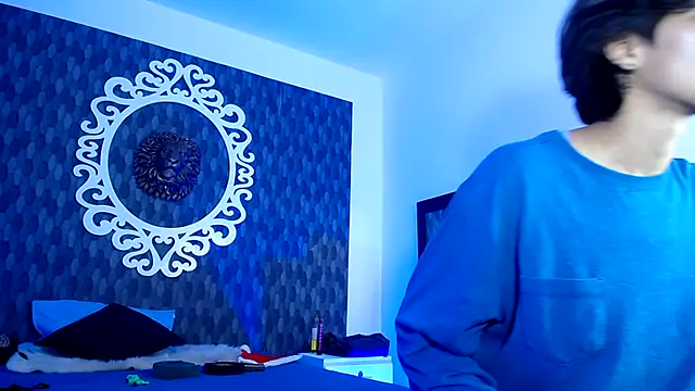 Ghost  Girl  online show from 17, 12, 2025