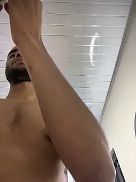 Snapshot of Hot2gether69 chatting on 19, 11, 2025 Hot2gether69 online show from 19, 11, 2025