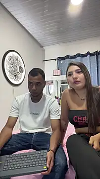 Snapshot of Hot2gether69 chatting on 13, 12, 2025 Hot2gether69 online show from 13, 12, 2025