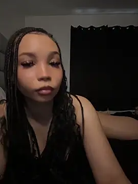 Snapshot of nikkiloveee chatting on 19, 6, 2026 nikkiloveee online show from 19, 6, 2026