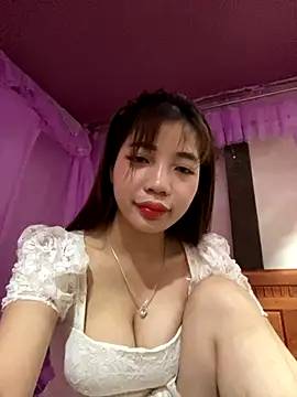 Snapshot of Zlienr023 chatting on 2, 11, 2025 Zlienr023 online show from 2, 11, 2025