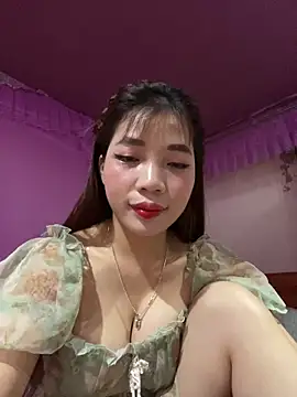 Snapshot of Zlienr023 chatting on 4, 11, 2025 Zlienr023 online show from 4, 11, 2025