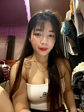 Snapshot of Zlienr023 chatting on 9, 11, 2025 Zlienr023 online show from 9, 11, 2025