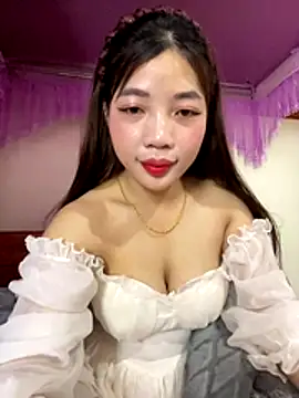 Snapshot of Zlienr023 chatting on 13, 11, 2025 Zlienr023 online show from 13, 11, 2025