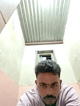 Snapshot of devil_boy_0909 chatting on 5, 11, 2025 devil boy 0909 online show from 5, 11, 2025