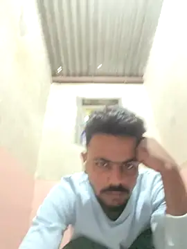 Snapshot of devil_boy_0909 chatting on 11, 11, 2025 devil boy 0909 online show from 11, 11, 2025