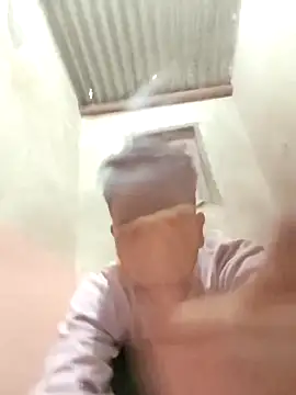 Snapshot of devil_boy_0909 chatting on 15, 11, 2025 devil boy 0909 online show from 15, 11, 2025