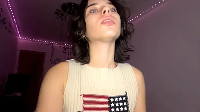 Snapshot of LilithFlamey chatting on 28, 11, 2025 LilithFlamey online show from 28, 11, 2025