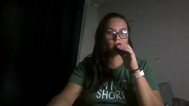 Snapshot of lilMissMarli chatting on 11, 4, 2026 lilMissMarli online show from 11, 4, 2026