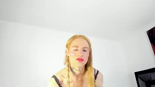 Snapshot of natacha_ferrer1 chatting on 23, 11, 2025 natacha ferrer1 online show from 23, 11, 2025