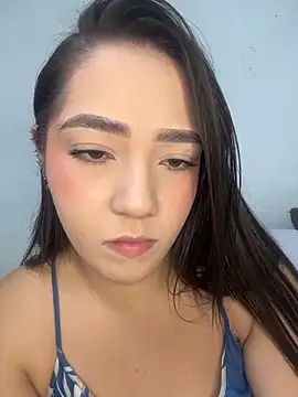 Hannahpradaa  online show from 16, 11, 2025