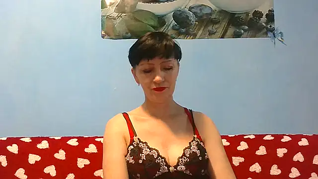 Snapshot of IffetLove42 chatting on 7, 6, 2026 IffetLove42 online show from 7, 6, 2026
