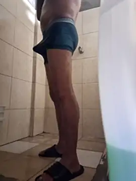 Snapshot of sanz957 chatting on 12, 11, 2025 sanz957 online show from 12, 11, 2025