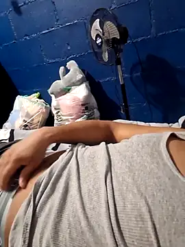 Snapshot of sanz957 chatting on 30, 11, 2025 sanz957 online show from 30, 11, 2025