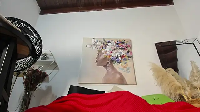 hathor  01 online show from 7, 11, 2025