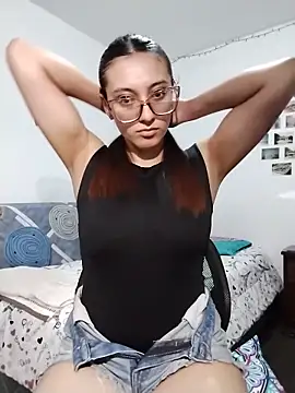 bellastorme04 online show from 15, 5, 2026