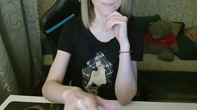 Snapshot of _Alisa_Allison_ chatting on 6, 11, 2025 Alisa Allison online show from 6, 11, 2025