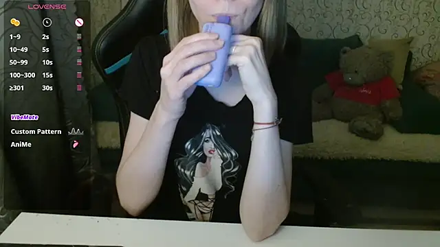  Alisa Allison  online show from 12, 11, 2025