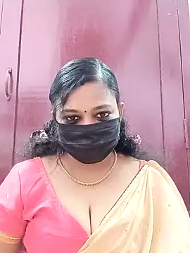 Snapshot of Mandhra28 chatting on 4, 11, 2025 Mandhra28 online show from 4, 11, 2025