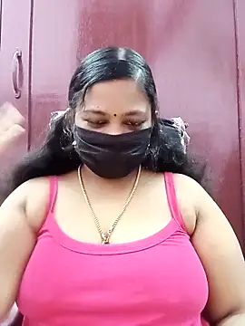 Snapshot of Mandhra28 chatting on 5, 11, 2025 Mandhra28 online show from 5, 11, 2025