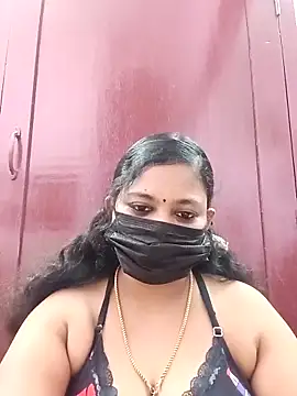 Snapshot of Mandhra28 chatting on 7, 11, 2025 Mandhra28 online show from 7, 11, 2025