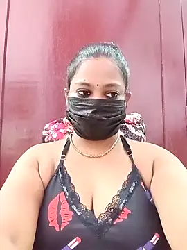 Snapshot of Mandhra28 chatting on 12, 11, 2025 Mandhra28 online show from 12, 11, 2025