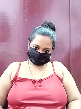 Snapshot of Mandhra28 chatting on 1, 12, 2025 Mandhra28 online show from 1, 12, 2025